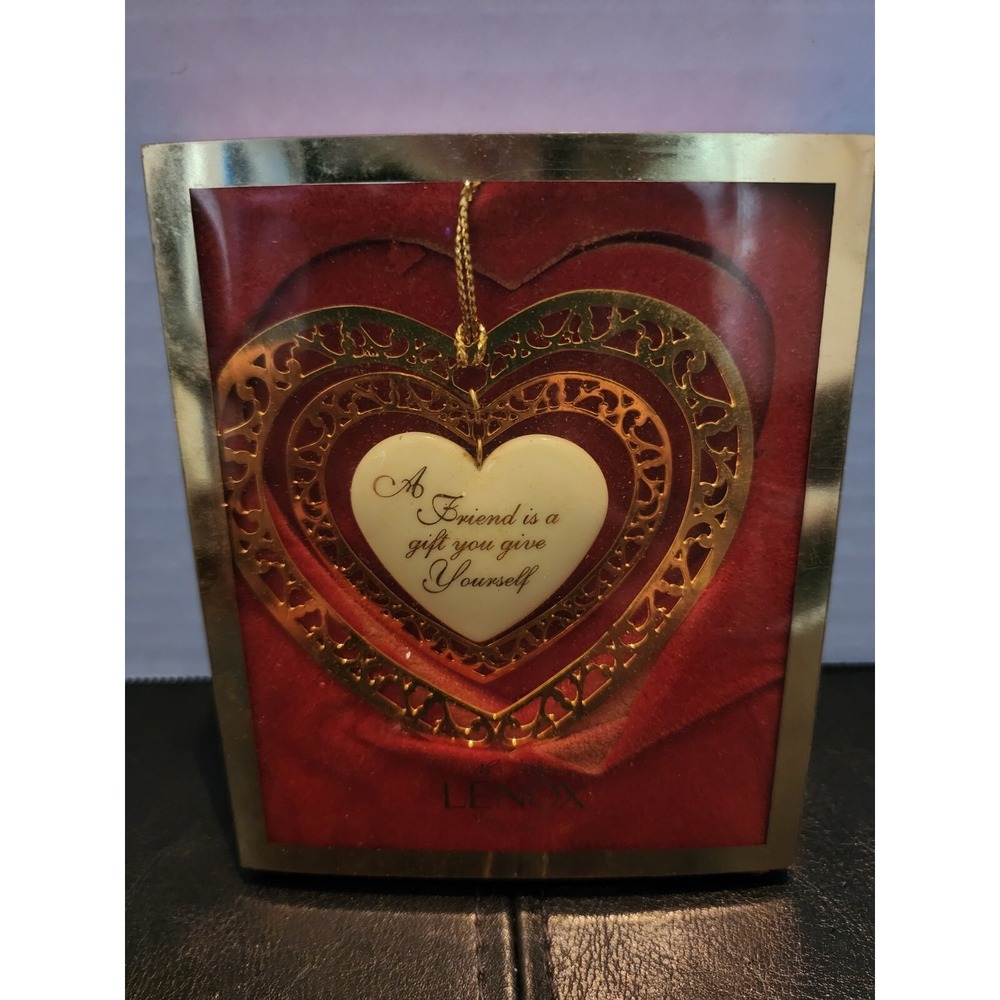 Lenox Ornament "A Friend Is A Gift You Give Yourself" Heart Boxed "B"